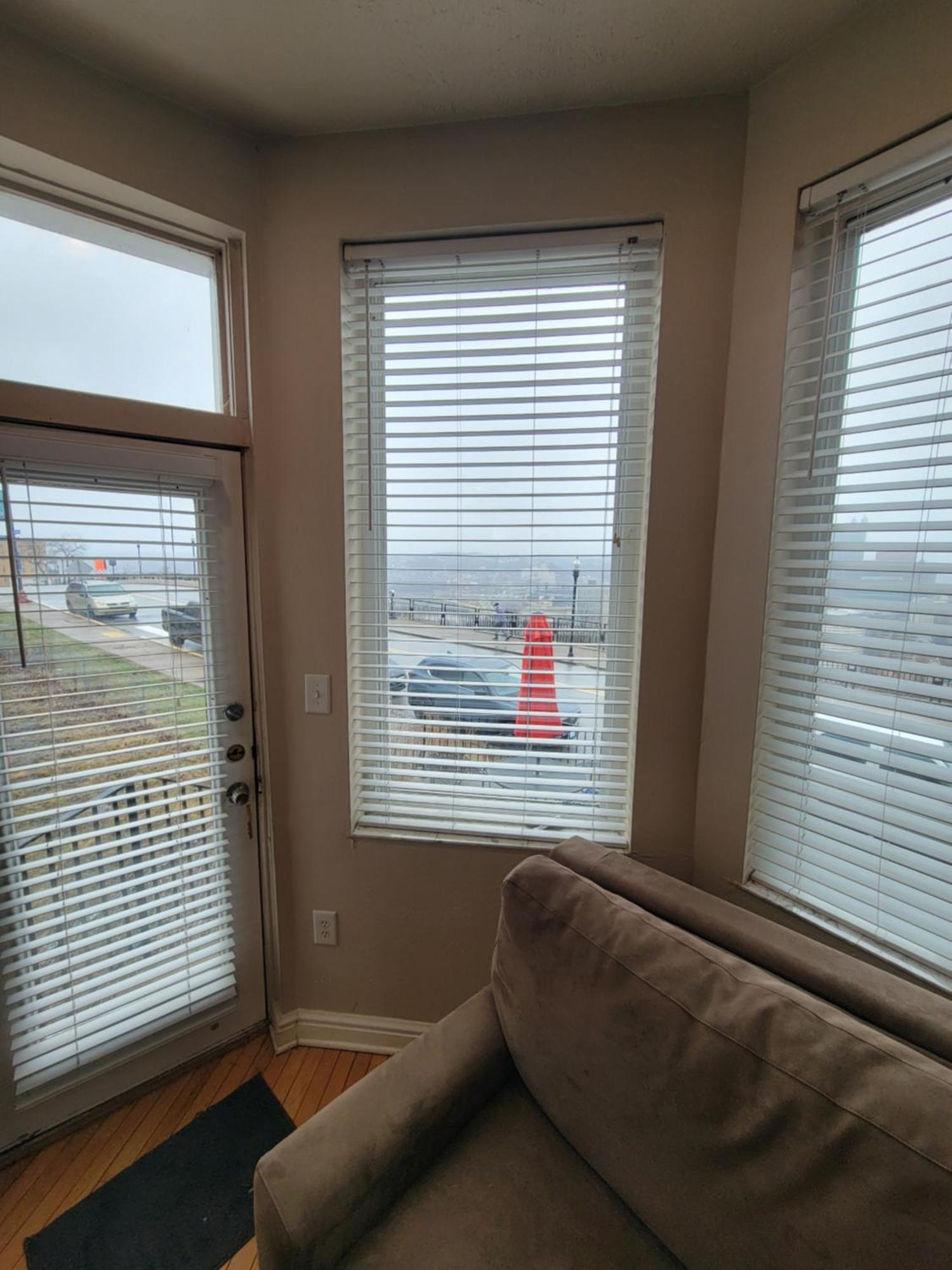 Charming Studio-Panoramic View-Your Pittsburgh Sanctuary Apartment Exterior photo